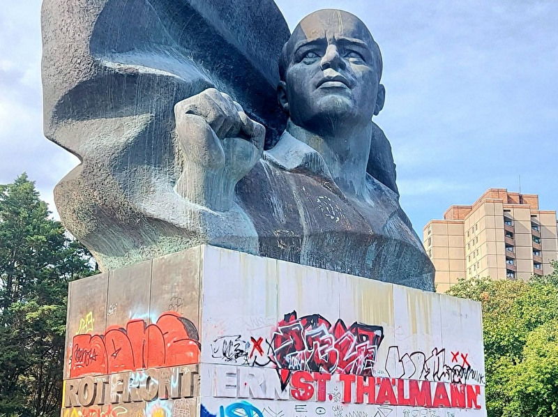 Ernst-Thälmann Denkmal
