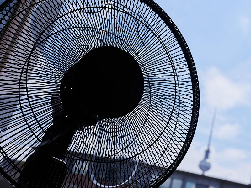 Heiße Sommertage: Wie wird es im Wohnraum kühler?