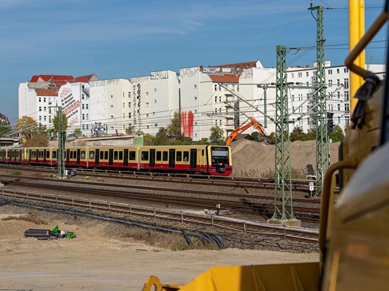 Feierlicher Baubeginn für den Ersatz der Ringbahnbrücke