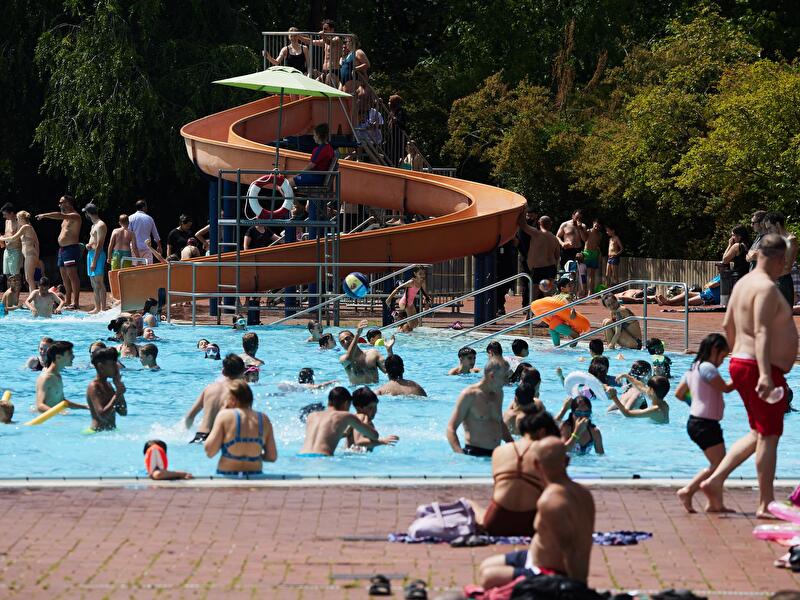 Kostenloses Sportprogramm in Berliner Freibädern startet