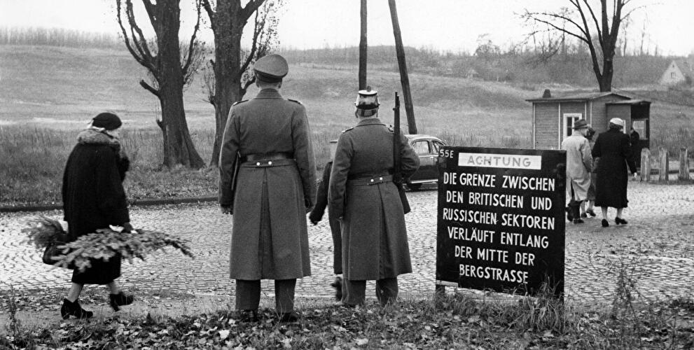 Mauer-Kontrollpunkt bei Staaken 1955