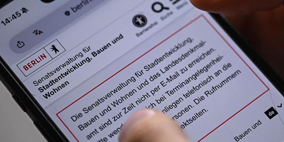 Aufruf der berlin.de-Website auf einem Smartphone.