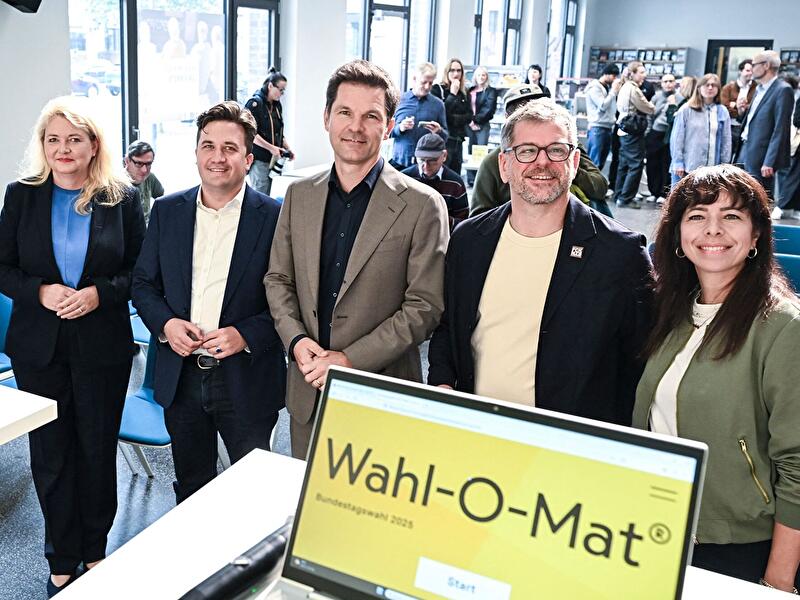 Start of the Wahl-O-Mat in Berlin