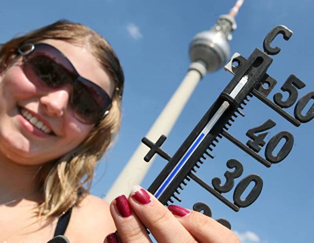 Fernsehturm Sommer