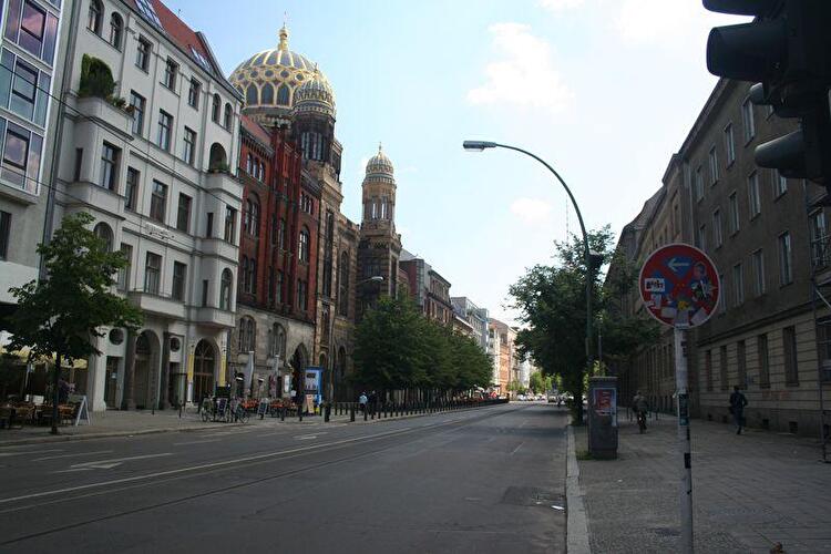 Oranienburger Straße