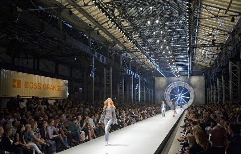 Fashion Week 09