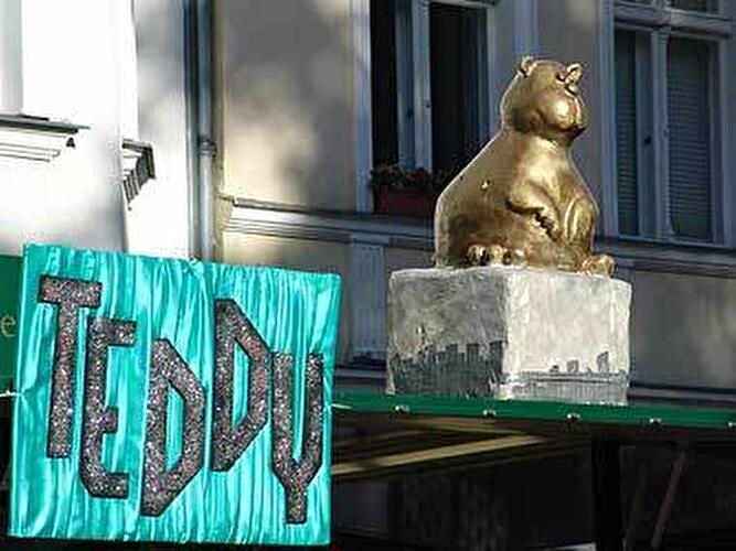 Impressionen vom Lesbisch-schwulen Stadtfest 2005