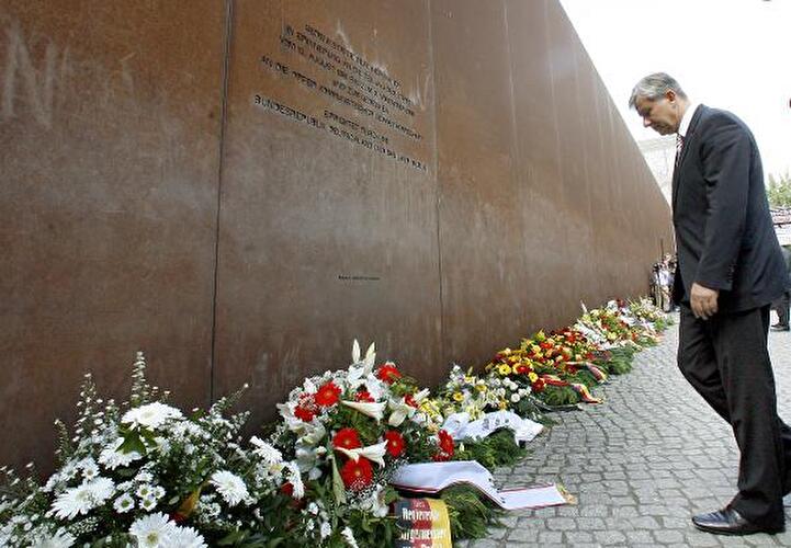 Gedenken an Mauerbau