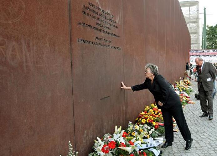 Gedenken an Mauerbau