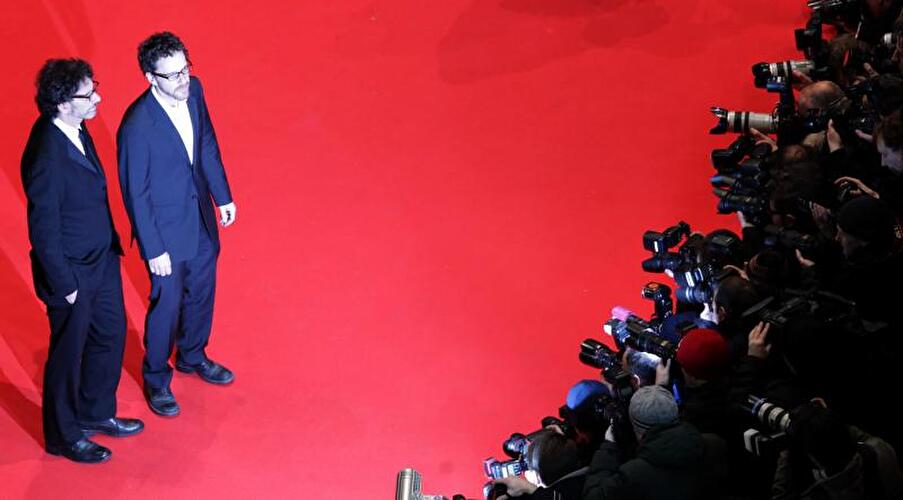 61. Berlinale - Stars auf dem Roten Teppich