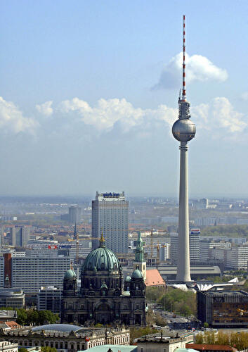 Fernsehturm Sommer