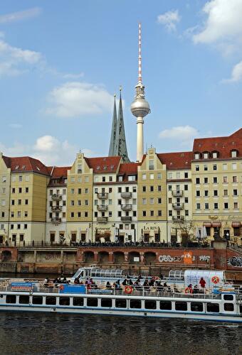 Fernsehturm Frühling
