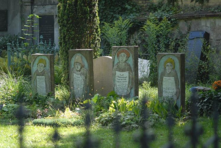 Grabstätte von Kurt Mühlenhaupt auf den Friedhöfen am Halleschen Tor