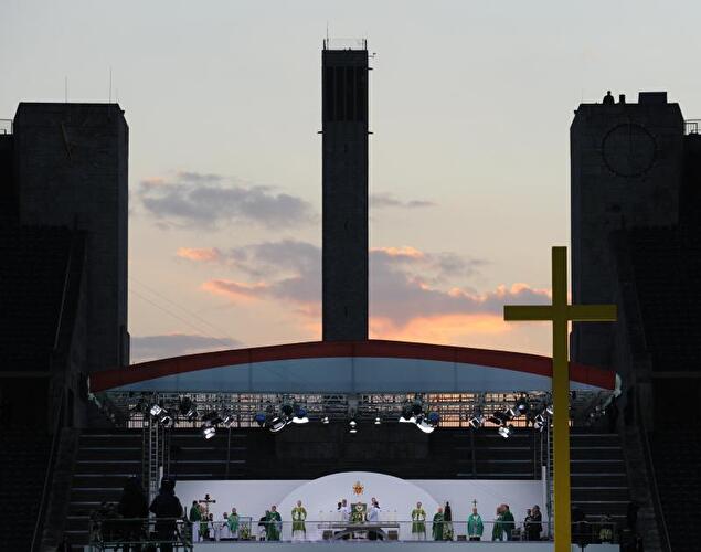 Papst-Messe im Berliner Olympiastadion