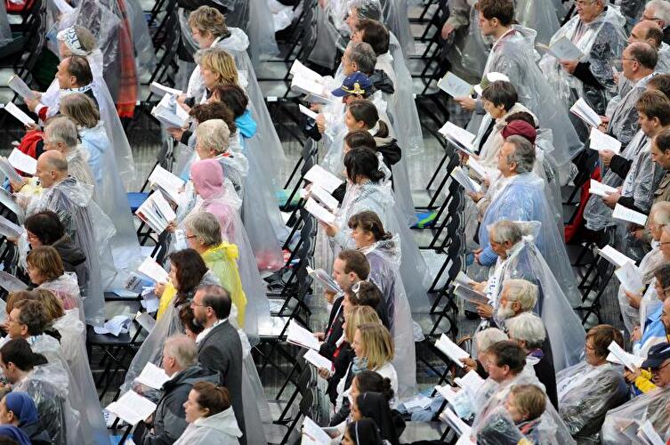 Papst-Messe im Berliner Olympiastadion