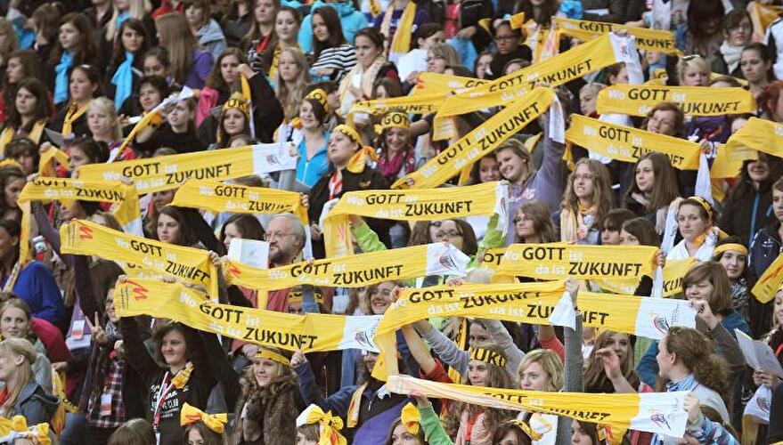 Papst-Messe im Berliner Olympiastadion