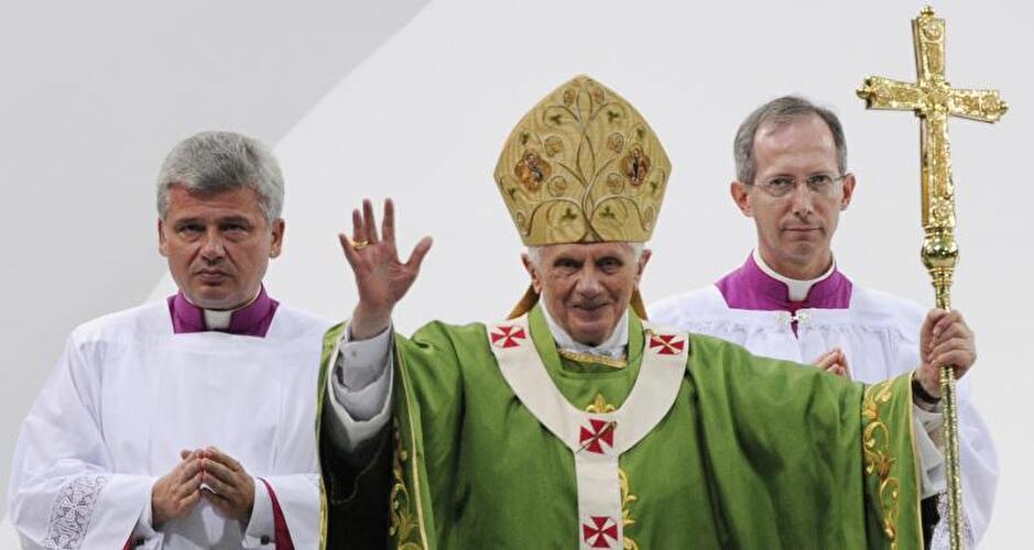 Papst-Messe im Berliner Olympiastadion
