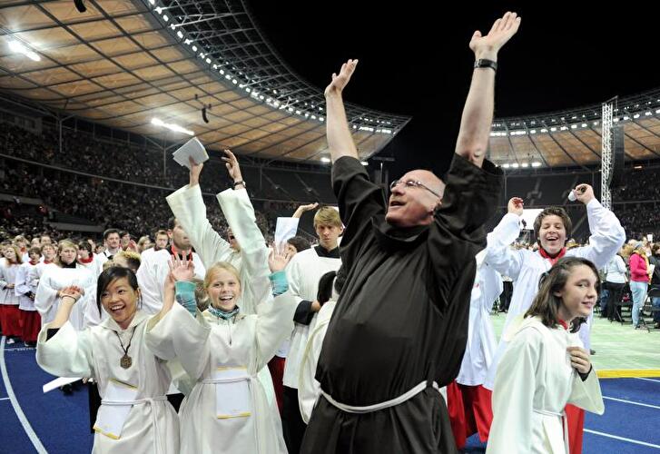 Papst-Messe im Berliner Olympiastadion
