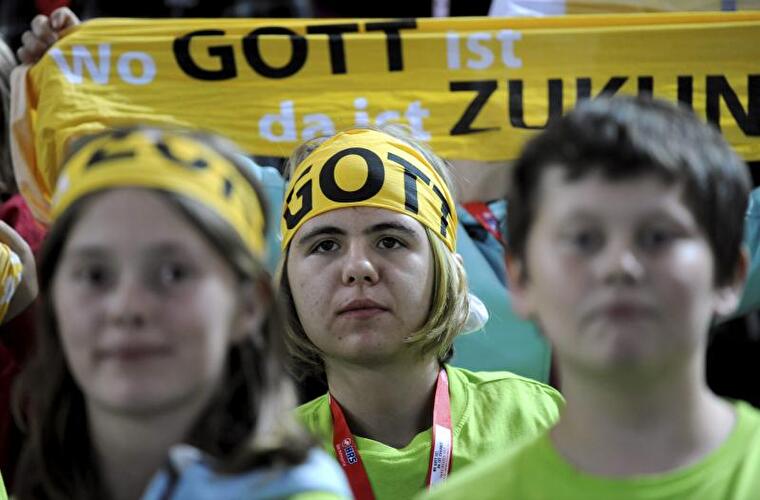 Papst-Messe im Berliner Olympiastadion