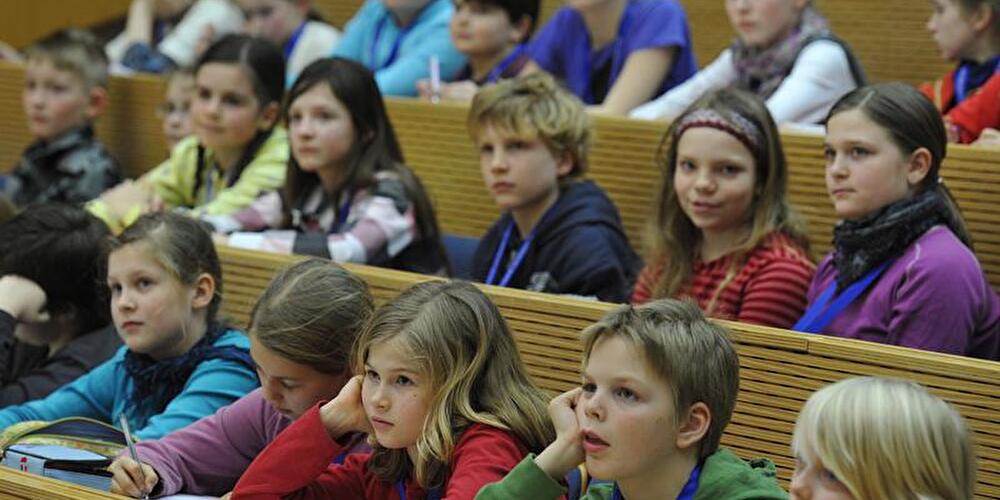 Kinderuni - Symbolbild