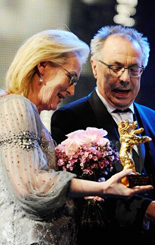 Verleihung des Goldenen Ehrenbäre