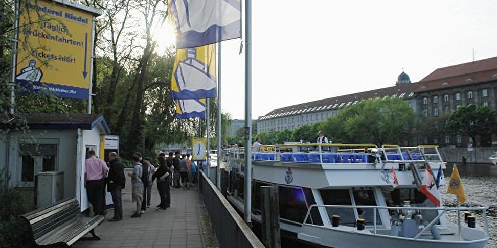 Schiffsanlegestelle Märkisches Ufer