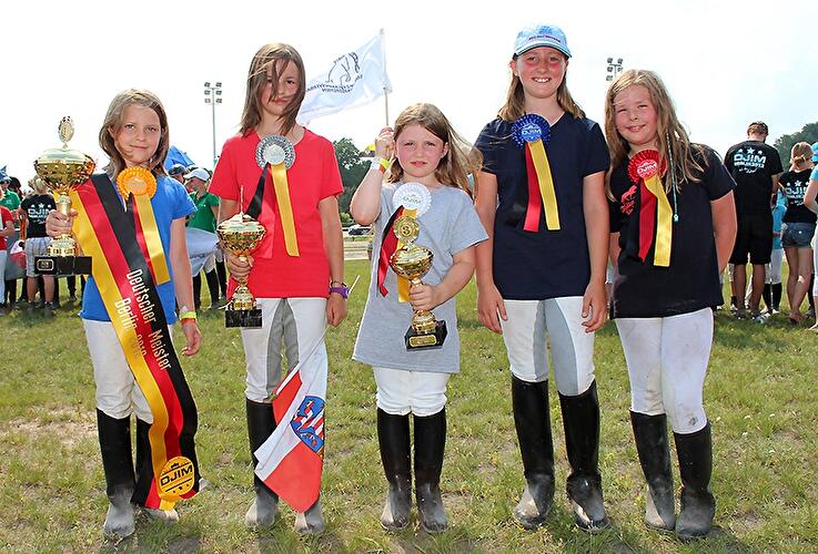 Eröffnung Ovalpferderennbahn Karlshorst  und Deutsche Jugend Islandpferd Meisterschaft 2012