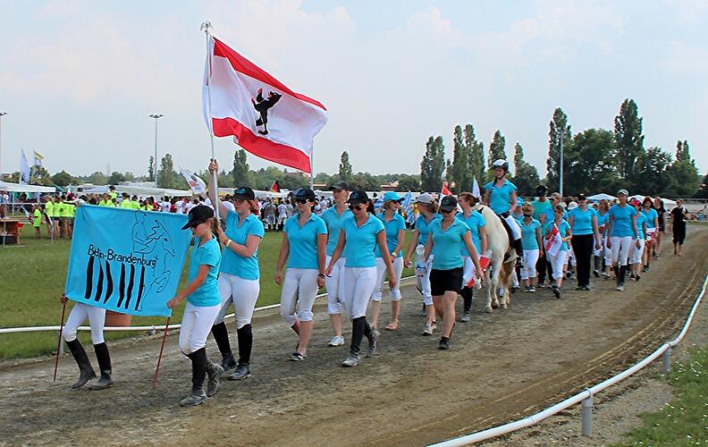 Eröffnung Ovalpferderennbahn Karlshorst  und Deutsche Jugend Islandpferd Meisterschaft 2012