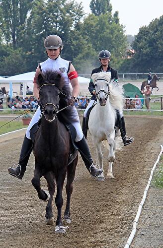 Eröffnung Ovalpferderennbahn Karlshorst  und Deutsche Jugend Islandpferd Meisterschaft 2012
