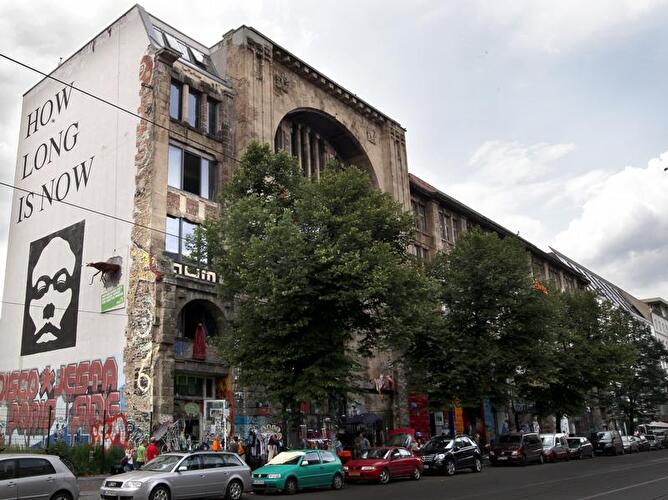 Das Kunsthaus Tacheles an der Oranienburger Straße