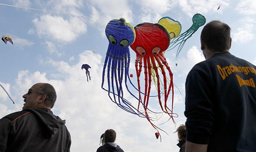 Drachenfest auf dem Tempelhofer Feld 2012