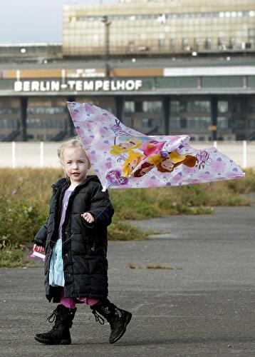 Drachenfest auf dem Tempelhofer Feld 2012