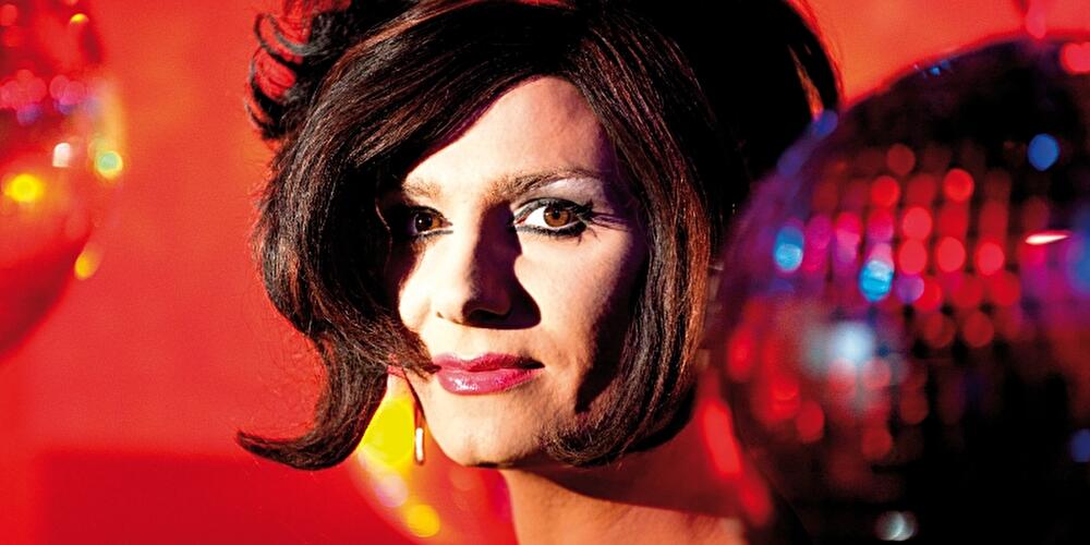 Zum Schmutzigen Hobby: Nina Queer