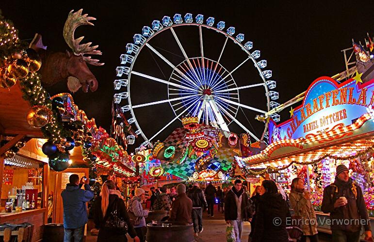 Weihnachtsmarkt am Alexa