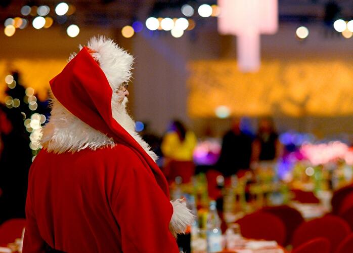Frank Zanders Weihnachtsfeier für Obdachlose