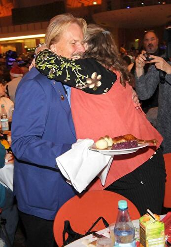 Frank Zanders Weihnachtsfeier für Obdachlose
