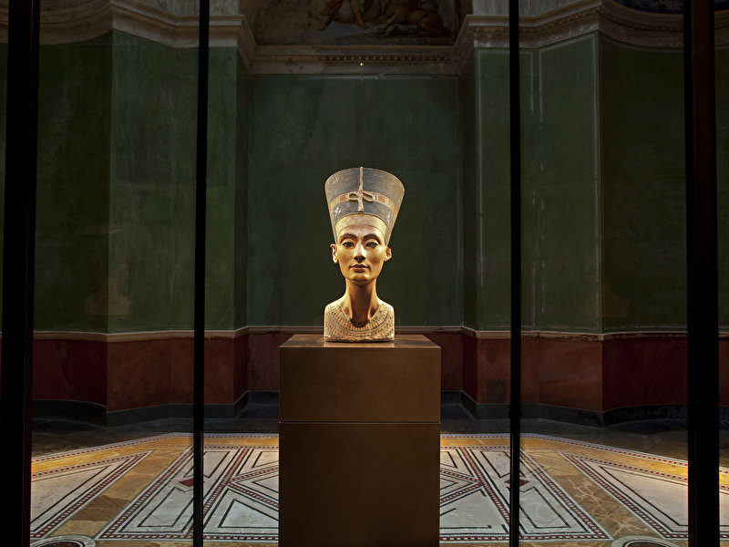 Im Licht von Amarna. 100 Jahre Fund der Nofretete