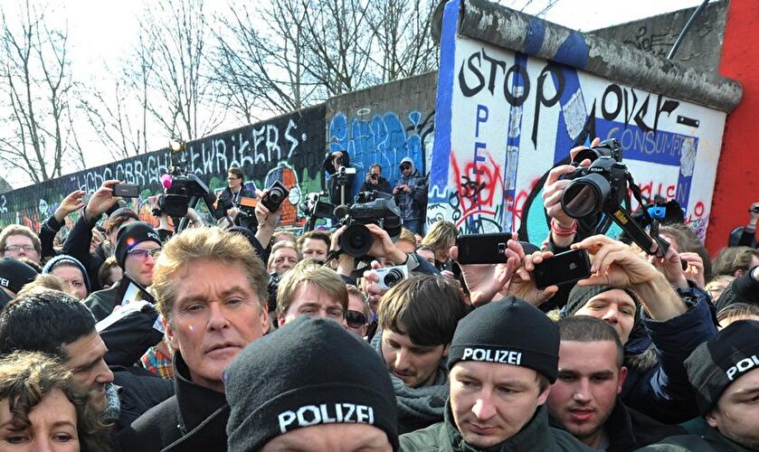 Demonstration zum Erhalt der East Side Gallery