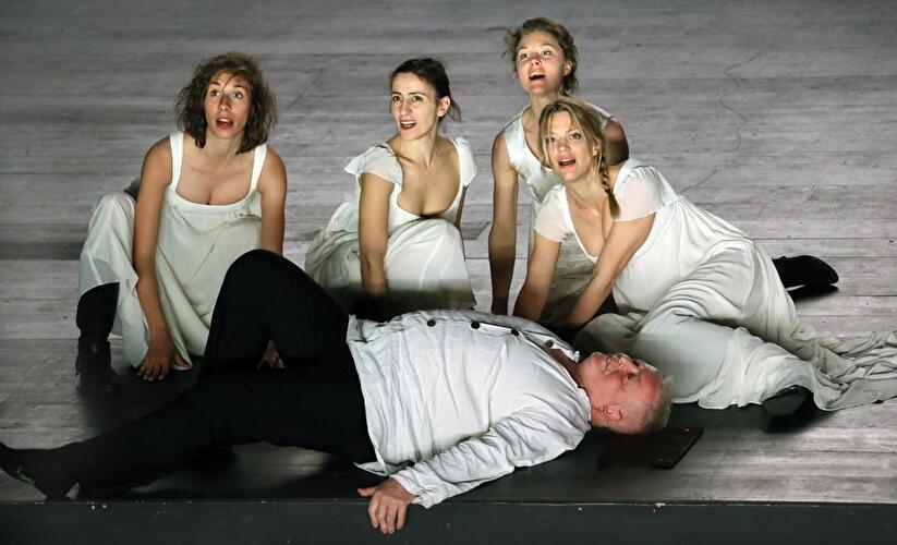 Theaterprobe "Krieg und Frieden"