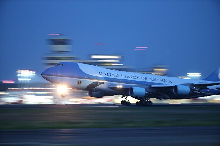 Abreise von US-Präsident Obama von Berlin-Tegel