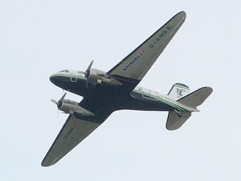 "Rosinenbomber" aus England in Schönefeld
