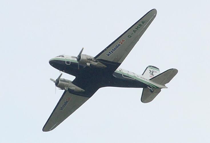 "Rosinenbomber" aus England in Schönefeld