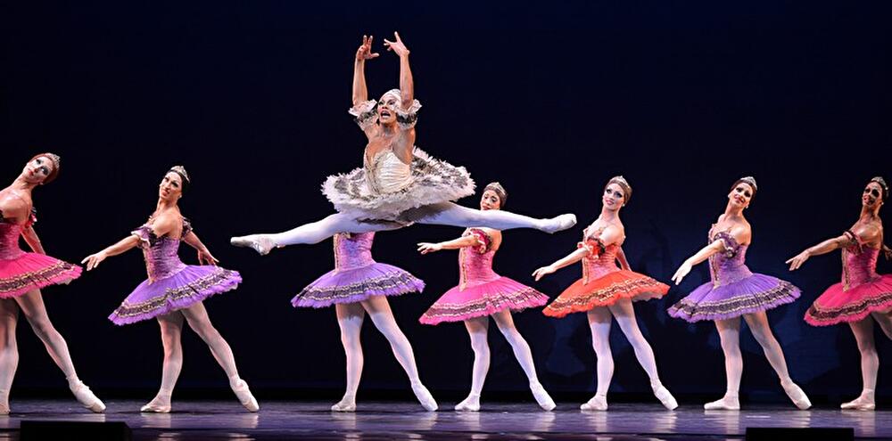 Les Ballets Trockadero de Monte Carlo