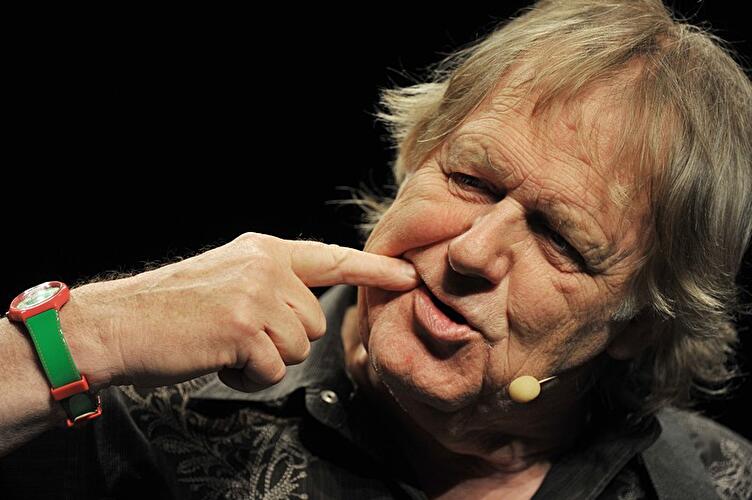 Auszüge aus dem Stück