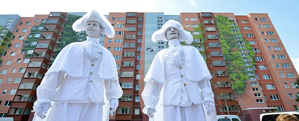 Bemaltes Wohnhaus in Berlin-Lichtenberg