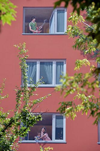 Bemaltes Wohnhaus in Berlin-Lichtenberg