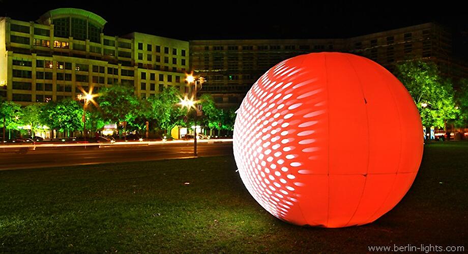 "Berlin leuchtet" 2013