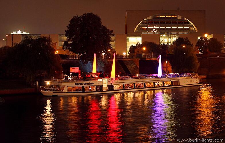 "Berlin leuchtet" 2013