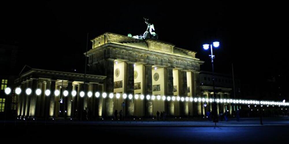 Lichtinstallation: 25 Jahre Mauerfall