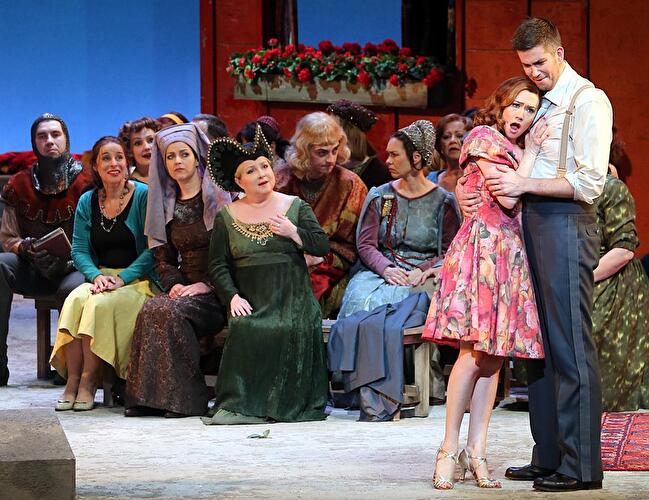 "Der Liebestrank" in der Deutschen Oper